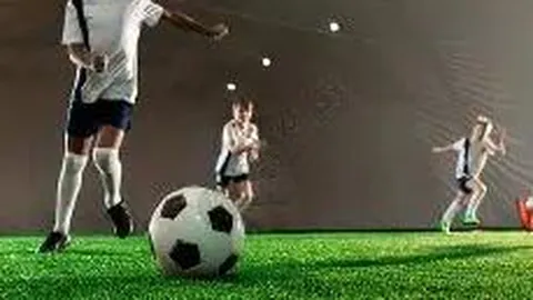 伊卡尔迪与姆巴佩双双梅开二度，巴黎圣日耳曼轻松击败马赛